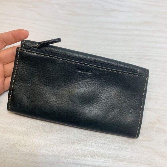 Fossil Women’s Black Leather Wallet Clutch Credit Card Slots Zip - Picture 2 of 8